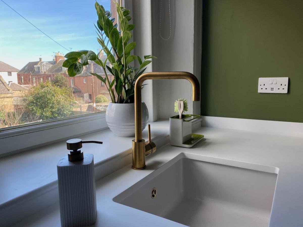 Arbroath Luxury Apartment In Mcm Style エクステリア 写真