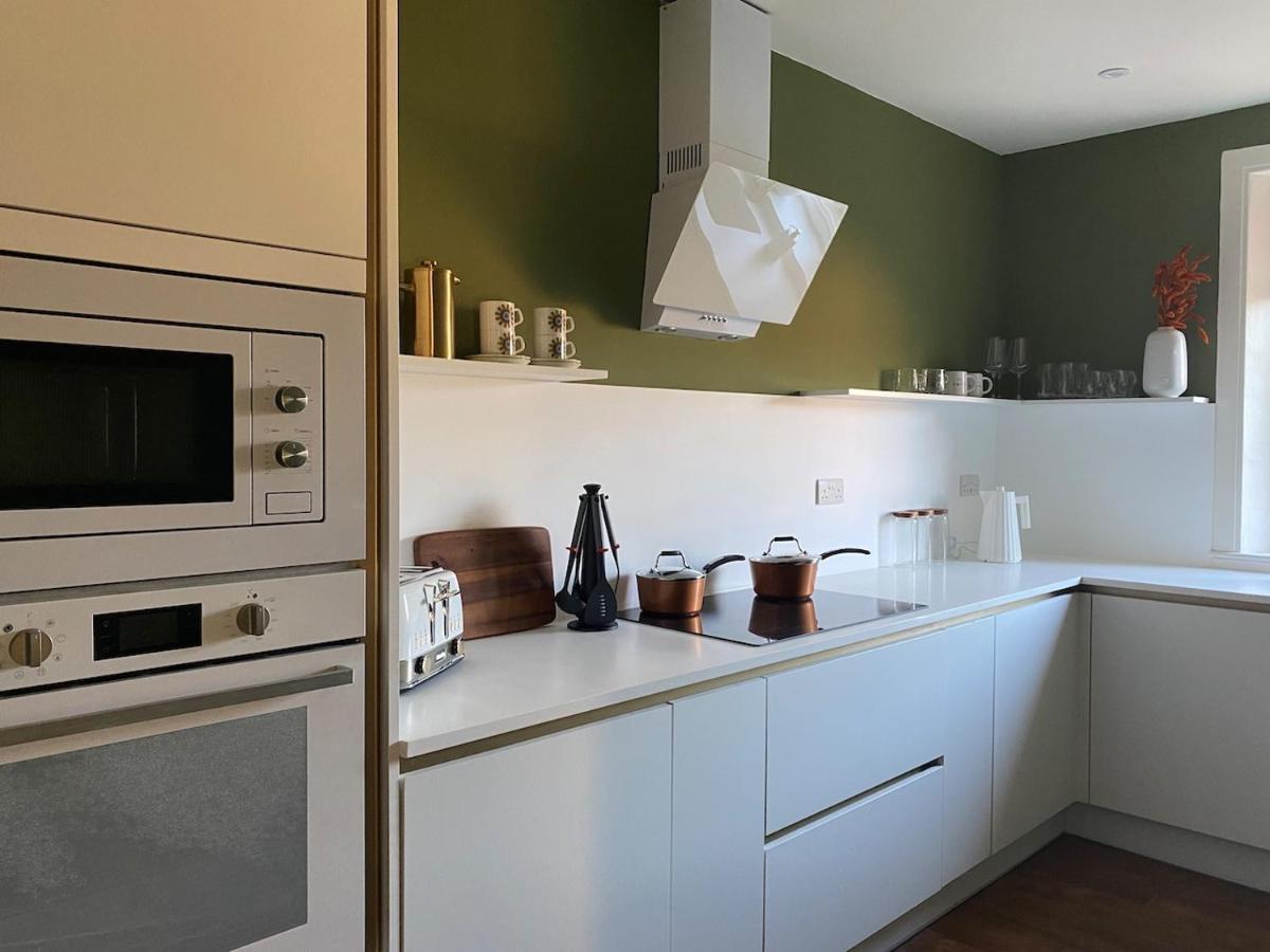 Arbroath Luxury Apartment In Mcm Style エクステリア 写真