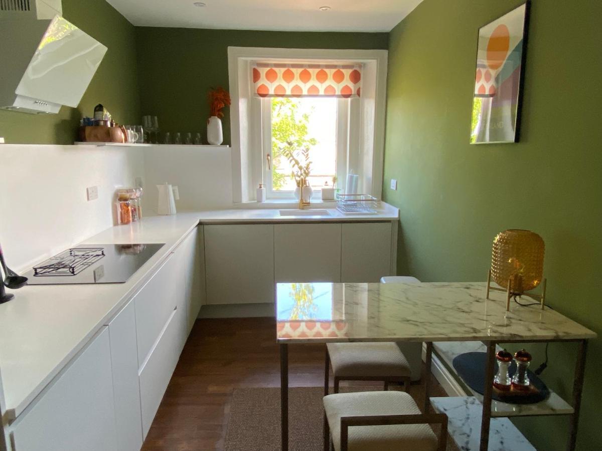 Arbroath Luxury Apartment In Mcm Style エクステリア 写真