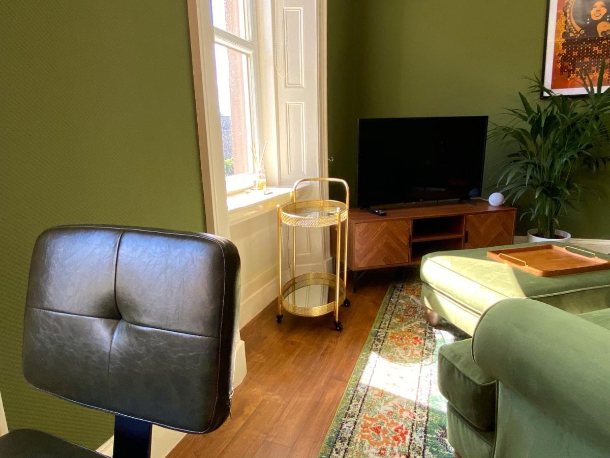 Arbroath Luxury Apartment In Mcm Style エクステリア 写真